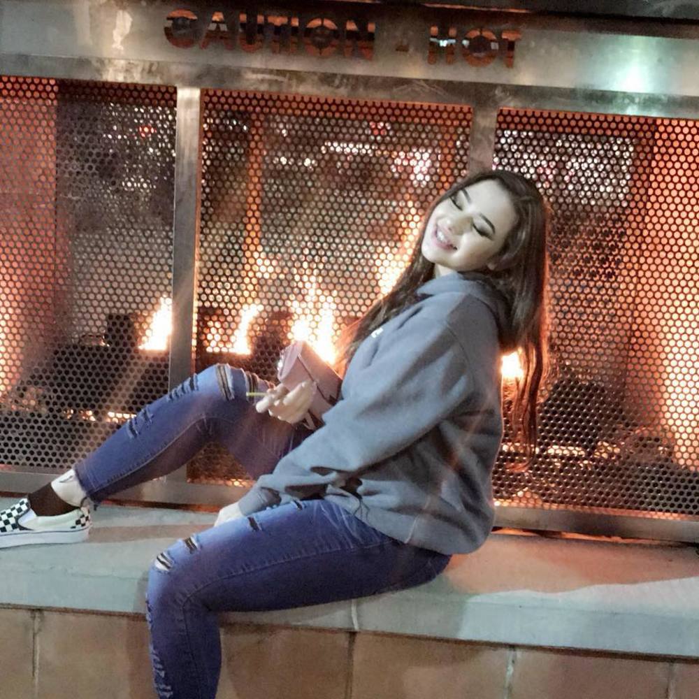 Meet your Posher, Olivia